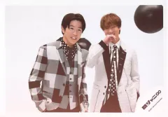 【中古】生写真(ジャニーズ) 関ジャニ∞/村上信五・丸山隆平/横型・上半身/「KANJANI’S Re：LIVE 8BEAT」グッズオフショット/公式生写真