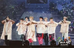 【中古】生写真(STARTO) Hey! Say! JUMP/集合(8人)/ライブフォト・横型・全身・八切ワイドサイズ/「Hey! Say! JUMP LIVE TOUR 2023→2024 PULL UP!」「えらべるJUMP」東京公演