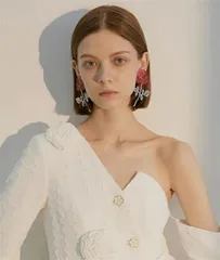 銀針 ステンシル バラの耳ピン (T)