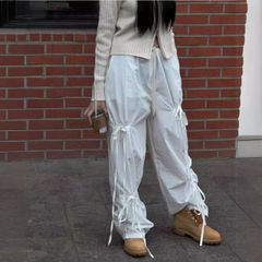 POPPY GATHER RIBBON CARGO PANTS (WHITE) - メルカリ