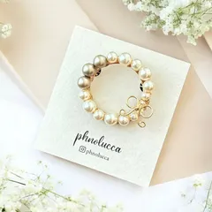 【⭐︎早割第2弾⭐︎】ホワイトパールとワイヤーリボンのブローチ（ベージュゴールド）【入学式　卒業式　入園式　卒園式　パールブローチ　オケージョン　サークルブローチ】