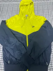 ナイキ ウィンドランナー ウィンドブレーカー イェロー/ネイビー L