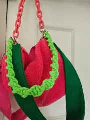 ピンク ファー ショルダーバッグ / チェーン バッグ