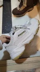 DISCOVERY スニーカー 250