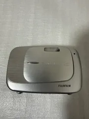 【お値下げ歓迎・美品】 FUJIFILM FinePix Z3 シルバー 富士フイルム ファインピックス FinePix Z3（シルバー） コンパクト