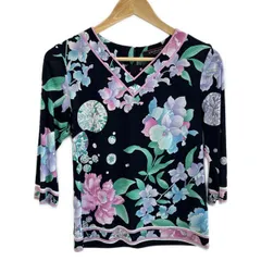 2025年最新】レオナール トップスの人気アイテム - メルカリ