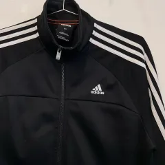 アディダス オールドスクール 刺繍 スリット トラックジャージ