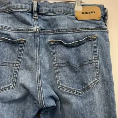 DIESEL デニムディビジョン ストレート インディゴ デニムパンツ