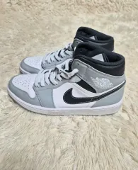 270)ナイキ エア ジョーダン 1 ミッド 白/グレー