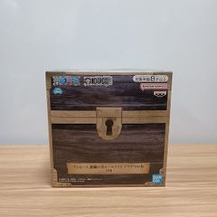 ワンピース 宝箱型フィギュア LED付き - メルカリ