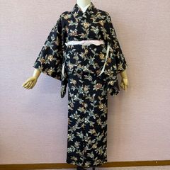 未使用□洗える小紋□ヒロミチナカノ◇地紙に菊花□黒◇袷化繊着物 