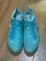 ナイキ サッカーシューズ