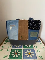 No.107　デニムリメイクトートバック　ハンドメイド