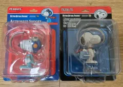 スヌーピ宇宙人フィギュア (OMEGA オメガ ムーン オススメ 装飾)