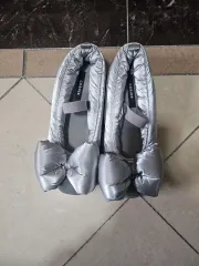 リボン装飾 シルバー フラット シューズ(235)