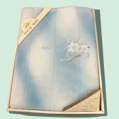 西川産業株式会社　HANAE MORI　アクリル 100% サイズ 資任書 檢查•檢針 対道 FE0096 140cmX240cm 西川産業株