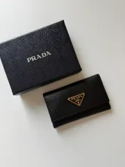 プラダ PRADA サフィアーノ ブラック キーケース