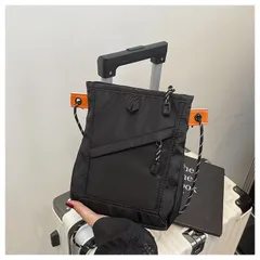 ショルダーバッグ スマホポーチ ストラップ ファスナー付き 撥水 軽い 小物 収納 ポケット かわいい ブラック 黒