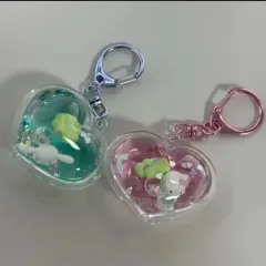 (未使用)Sanrio 四つ葉のクローバー 幸運 ウォーターボール キーホルダー (シナモロール)