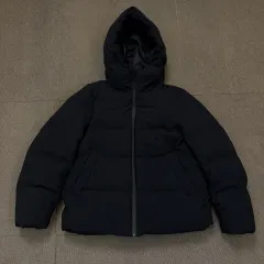 UNIQLO ユニクロ シームレス ダウン パーカ xs
