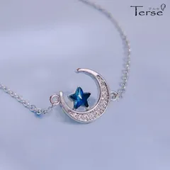 Terse 夜空を照らす月に、CZダイヤモンドがキラリ フェミニンな雰囲気で人気のモチーフをプチサイズにデザインしたペンダント　三日月ネックレス  レディース ムーン 星 スター 夜空 ダークブルー 透明感 お出かけ パーティー デート 宇宙 sn0143a