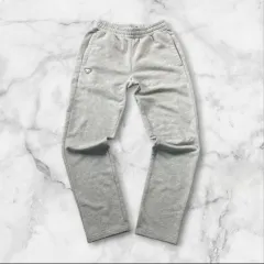 ディナフィット トレーニングパンツ 28