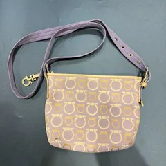 サルヴァトーレフェラガモ 　  キャンバスショルダーバッグ B25120454