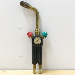 Item thumbnail for item e44e0063-130a-4cd3-9dff-a9bd2f282173