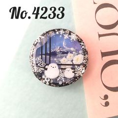 No.4234 雪の妖精が住む森 シマエナガレジンヘアゴム - メルカリ