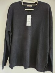 (新品タグ付き) リースト ブラック Vネック ニット 新品