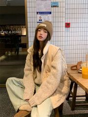 オリーブグリーン色フード付き3wayジャケットベスト - メルカリ