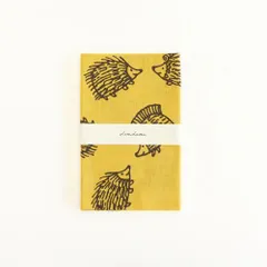 【新品】捺染てぬぐい/ハリネズミ3兄弟/イエロー/リサ・ラーソン/弁当包み/タオル/ハンカチ/ふきん/Lisa Larson/手拭い/手ぬぐい/針鼠/はりねずみ/黄色/きいろ/キイロ/可愛い/カワイイ/かわいい/お洒落/オシャレ/おしゃれのサムネイル