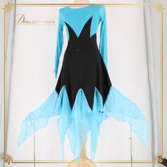 社交ダンスドレスライトブルー×ブラックラテン衣装ラインストーンショートパンツ付き 社交ダンスドレスライトブルー×ブラックラテン衣装ラインストーン