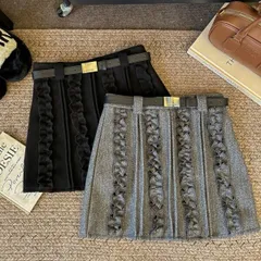 ミニスカート　フリルデザイン (T)