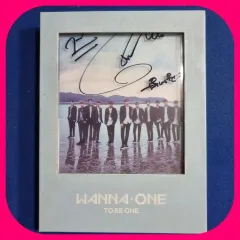 Wanna One(ワナワン) To Be One 付属品完備 サインブック CD - メルカリ