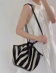 Gyoza Bag, Single Shoulder Diagonal Crossbody Bag (T)