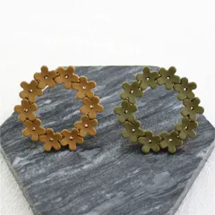 ビンテージデザイン花ブローチ (T)