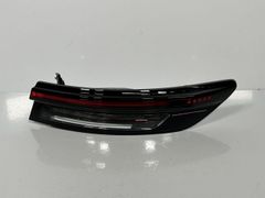 VW ID4 左テールライト BLBR11AV30 箱号11A945207A - メルカリ