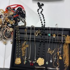 イミテーションアクセサリー まとめ売り 【アクセサリー】1.5㎏ - メルカリ