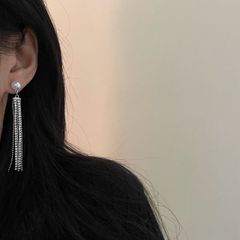 a story 片耳ピアス - メルカリ