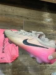 ナイキ サッカーシューズ