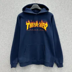 100 THRASHER フレイム メンズ ルーズフィット WHO フーディー Tシャツ
