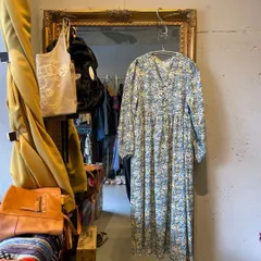 ＠　花柄 フラワー ワンピース シャツ ロング マキシ　ブルー　水色 お呼ばれ　デート　オフィスカジュアル　食事会　長袖