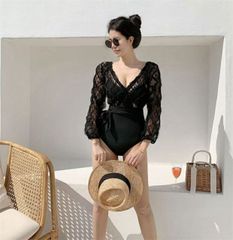 美品 AKRIS カジュアルパンツ ターコイズブルー 海水浴 - メルカリ