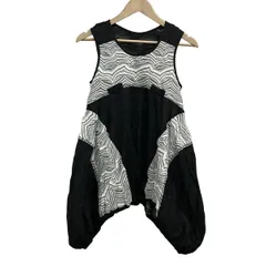 エイココンドウ 黒 刺繍 チュニック ゆったり目 IMG_1427_1200x.jpg?v=1762396711