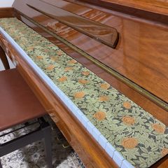 Item thumbnail for item 98ad17c1-7c9f-4f63-8ecb-6bab65f20b05