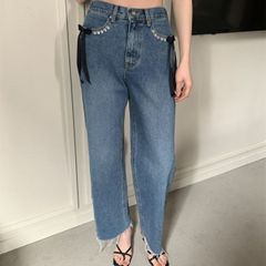 Andrea&co. デニムビジュー刺繍パンツ - メルカリ
