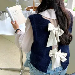 ニットトップス　ベスト　デザイン　リボン (T)