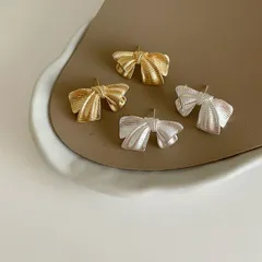 蝶結びピアス (T)