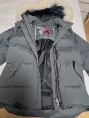 MOOSE KNUCKLES ムースナックルズ ダウン 出品